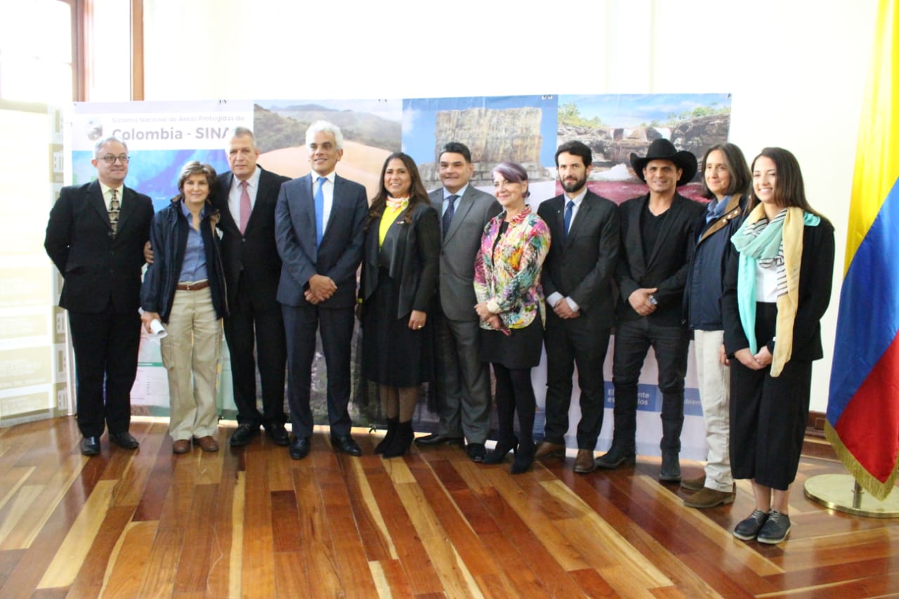 Congreso, Gobierno, organizaciones ambientales y entidades privadas firmaron nueva declaratoria para la conservación de la Amazonía colombiana Congreso, Gobierno, organizaciones ambientales y entidades privadas firmaron nueva declaratoria para la conservación de la Amazonía colombiana