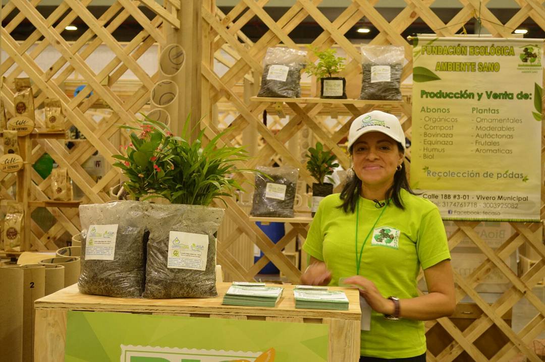 MinAmbiente hace presencia en la más importante vitrina turística del país para impulsar negocios verdes de turismo de naturaleza MinAmbiente hace presencia en la más importante vitrina turística del país para impulsar negocios verdes de turismo de naturaleza