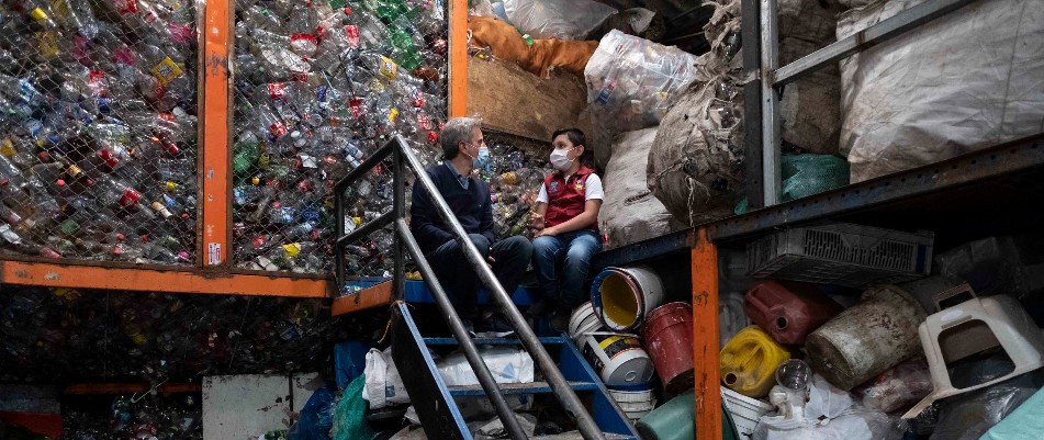 Los recicladores, claves para la economía circular: Ministro de Ambiente