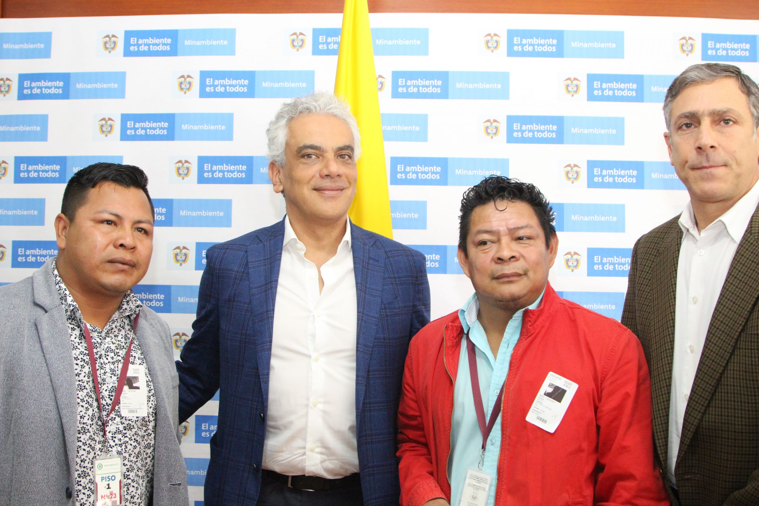 Minambiente abre convocatoria para financiar proyectos de comunidades indígenas de la Amazonía por más de 21.000 millones de pesos Minambiente abre convocatoria para financiar proyectos de comunidades indígenas de la Amazonía por más de 21.000 millones de pesos