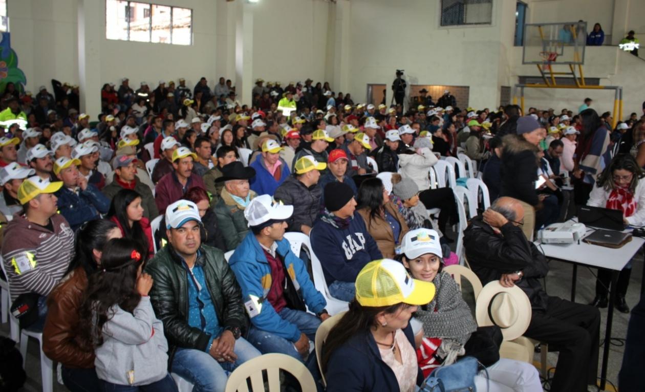 Minambiente inicia mesas de trabajo con comunidades de Santurbán Minambiente inicia mesas de trabajo con comunidades de Santurbán
