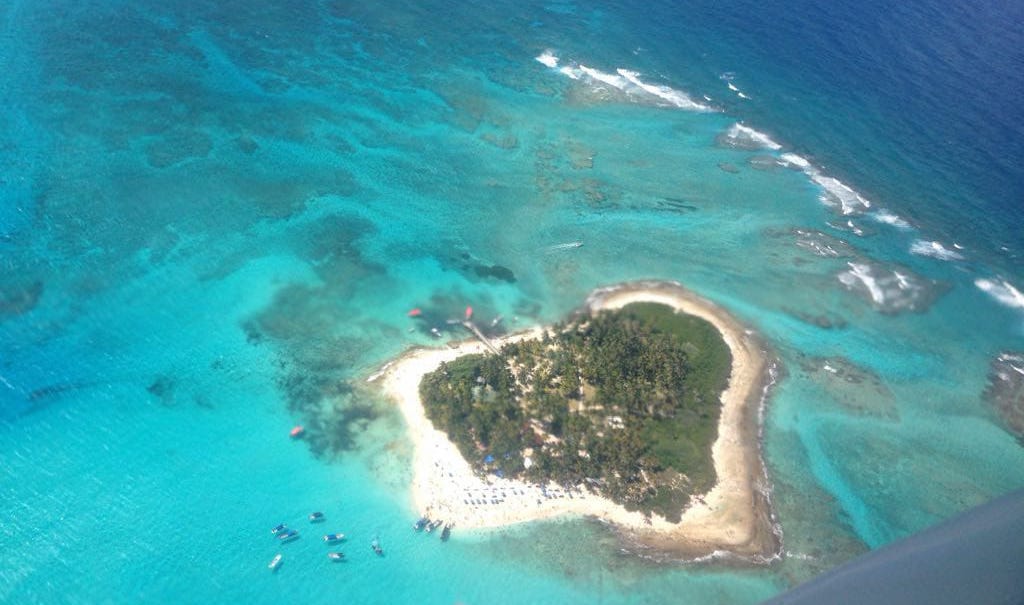 Reserva de Biosfera Seaflower: 20 años de relación entre el hombre y la biodiversidad marina Reserva de Biosfera Seaflower: 20 años de relación entre el hombre y la biodiversidad marina