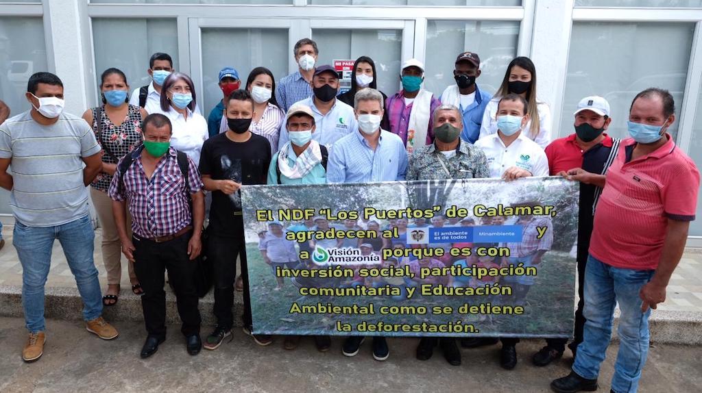 Familias campesinas del Guaviare obtienen su sustento manteniendo el bosque en pie Familias campesinas del Guaviare obtienen su sustento manteniendo el bosque en pie