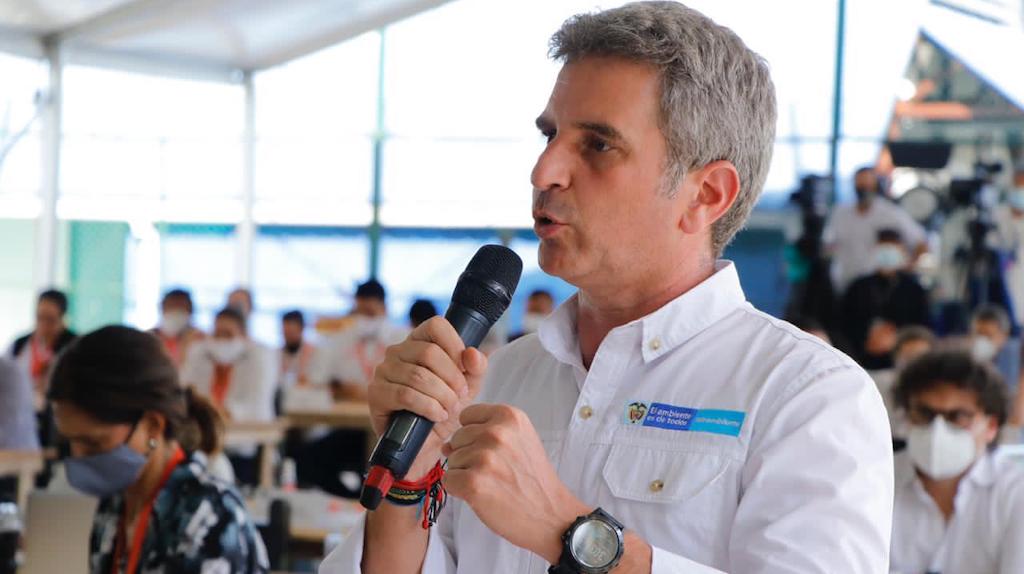 Minambiente anunció importantes inversiones en programas para emprendimientos y conservación de la Amazonía colombiana Minambiente anunció importantes inversiones en programas para emprendimientos y conservación de la Amazonía colombiana