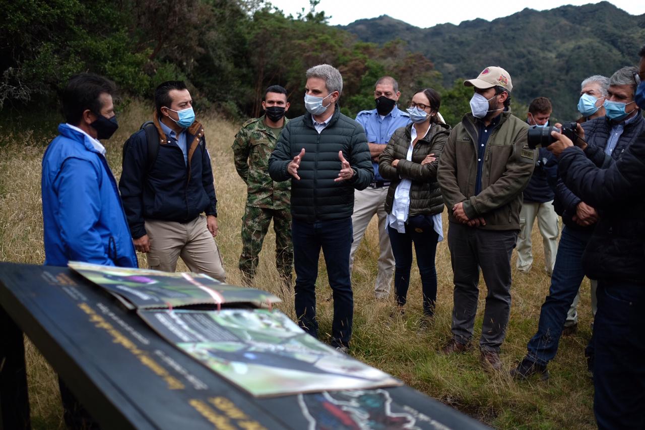 Minambiente anuncia acciones para el fortalecimiento de la conservación de los Parques Nacionales Naturales