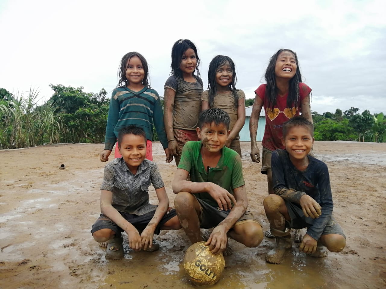 Bosques de alimento: restauración y seguridad alimentaria para comunidades indígenas de la Amazonía