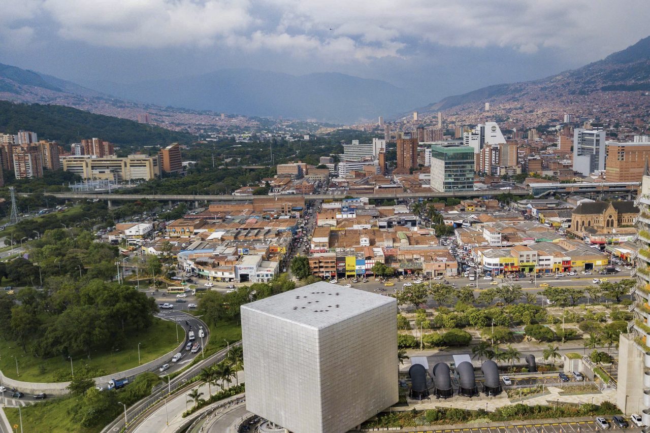 Cien empresas se unen al Minambiente para luchar contra el cambio climático Cien empresas se unen al Minambiente para luchar contra el cambio climático