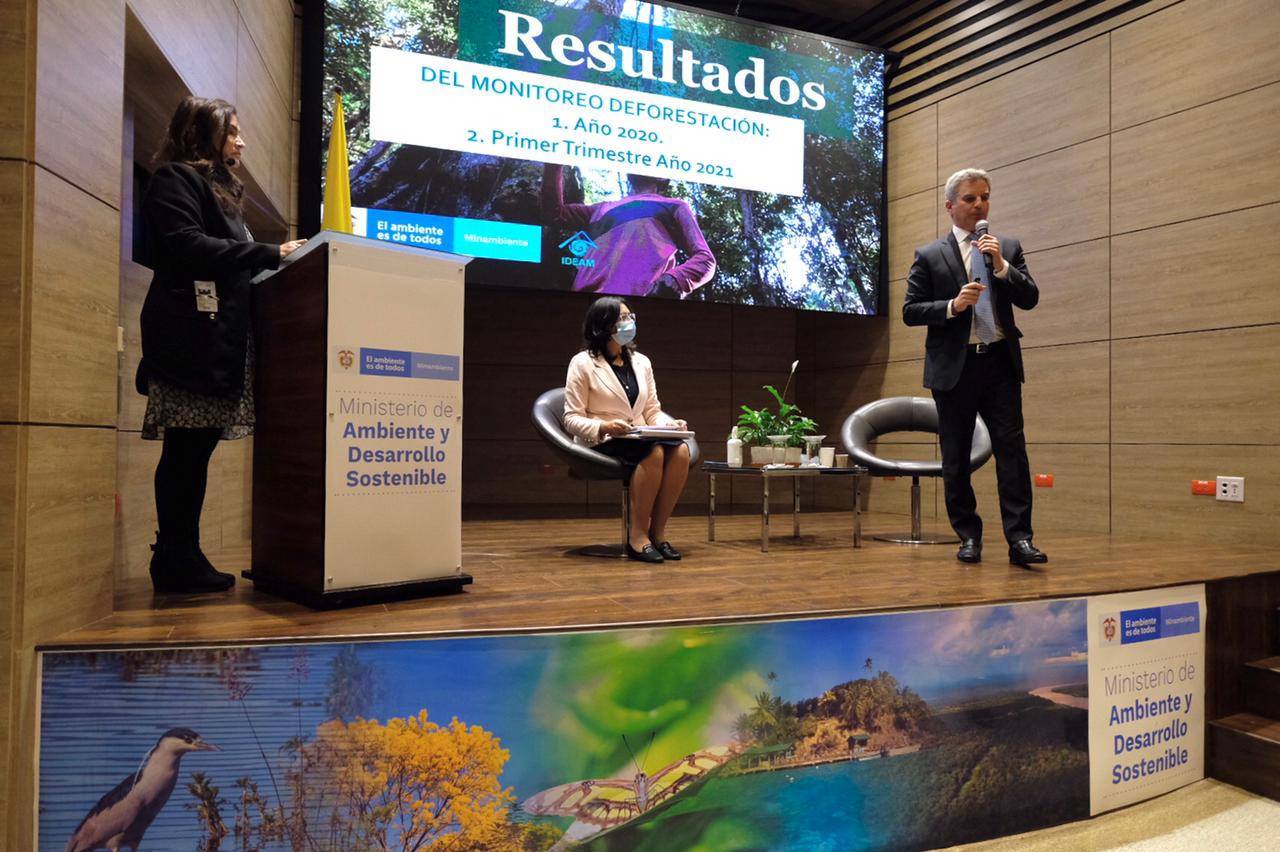Disminuye en un 30 % la deforestación en Meta, Caquetá y Guaviare durante primer trimestre de 2021 Disminuye en un 30 % la deforestación en Meta, Caquetá y Guaviare durante primer trimestre de 2021