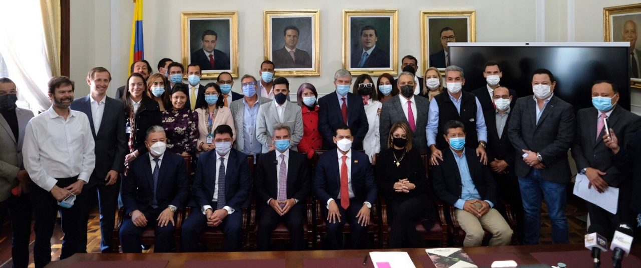 Histórico para Colombia: Gobierno radicó en el Congreso el proyecto Ley de Acción Climática Histórico para Colombia: Gobierno radicó en el Congreso el proyecto Ley de Acción Climática