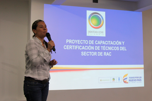Divulgar y promover los programas posconsumo de residuos peligrosos: una labor primordial de Minambiente Divulgar y promover los programas posconsumo de residuos peligrosos: una labor primordial de Minambiente