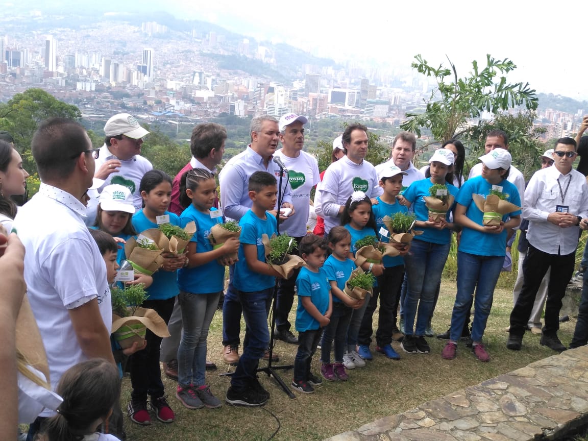 ¡Antioquia superó la meta! 400.000 árboles fueron sembrados en el departamento ¡Antioquia superó la meta! 400.000 árboles fueron sembrados en el departamento