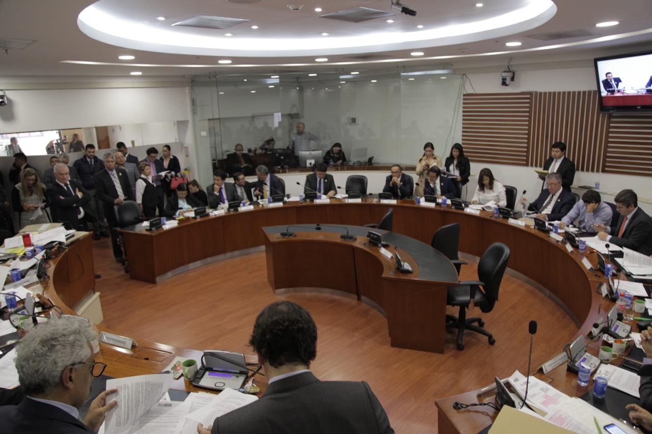 Aprobado en primer debate de Congreso proyecto de ley que fortalece transparencia y gestión de las CAR Aprobado en primer debate de Congreso proyecto de ley que fortalece transparencia y gestión de las CAR