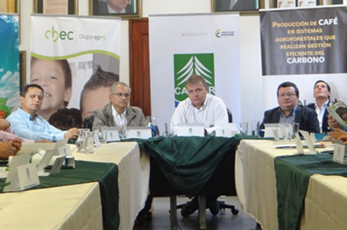Campesinos risaraldenses serán compensados por conservar bosques a través de Banco2 Campesinos risaraldenses serán compensados por conservar bosques a través de Banco2
