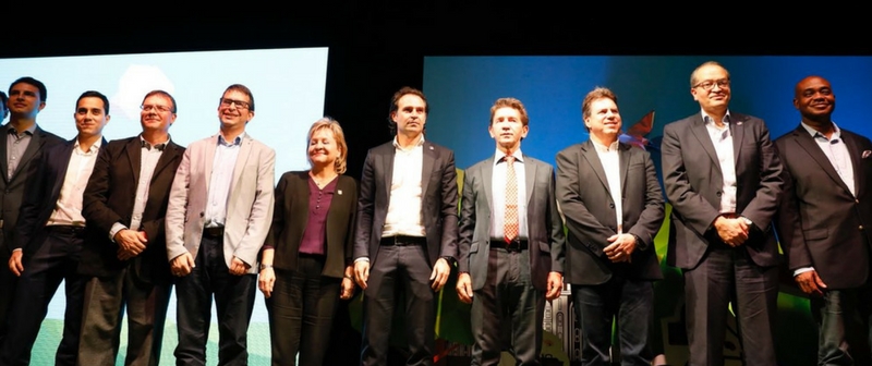 Con pacto por la calidad del aire se busca mejorar bienestar para habitantes del Valle de Aburrá Con pacto por la calidad del aire se busca mejorar bienestar para habitantes del Valle de Aburrá