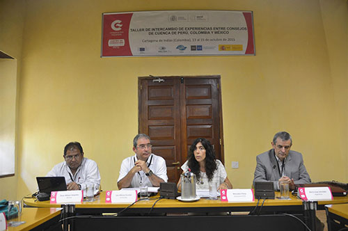 Intercambio de experiencias entre consejos de Cuenca México – Perú – Colombia Intercambio de experiencias entre consejos de Cuenca México – Perú – Colombia