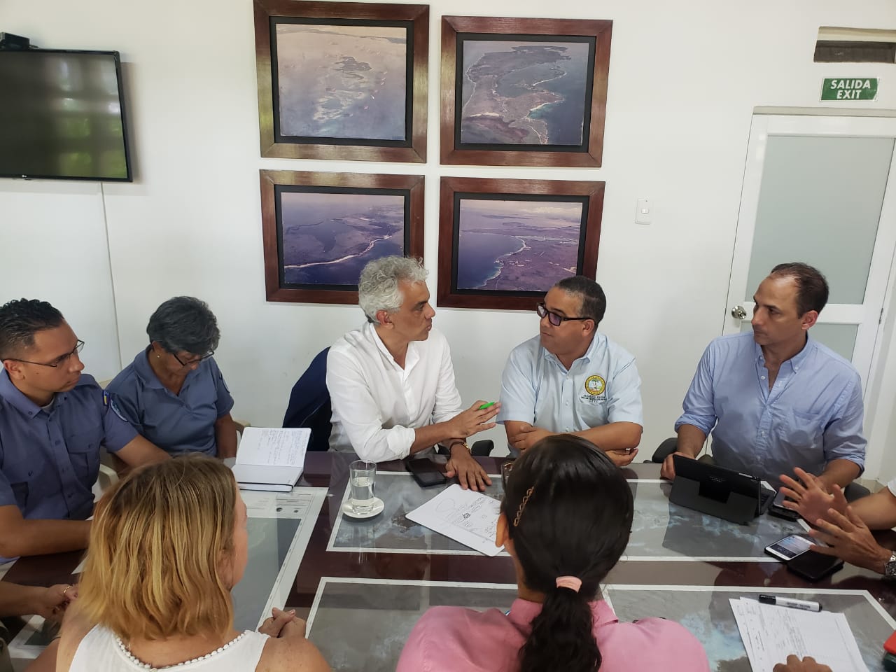 MinAmbiente ordena a las autoridades de Cartagena implementar acciones inmediatas para solucionar la problemática ambiental de El Laguito MinAmbiente ordena a las autoridades de Cartagena implementar acciones inmediatas para solucionar la problemática ambiental de El Laguito
