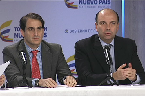Nueva estrategia contra minería criminal es un paso fundamental en la lucha contra este flagelo: Ministro Vallejo Nueva estrategia contra minería criminal es un paso fundamental en la lucha contra este flagelo: Ministro Vallejo