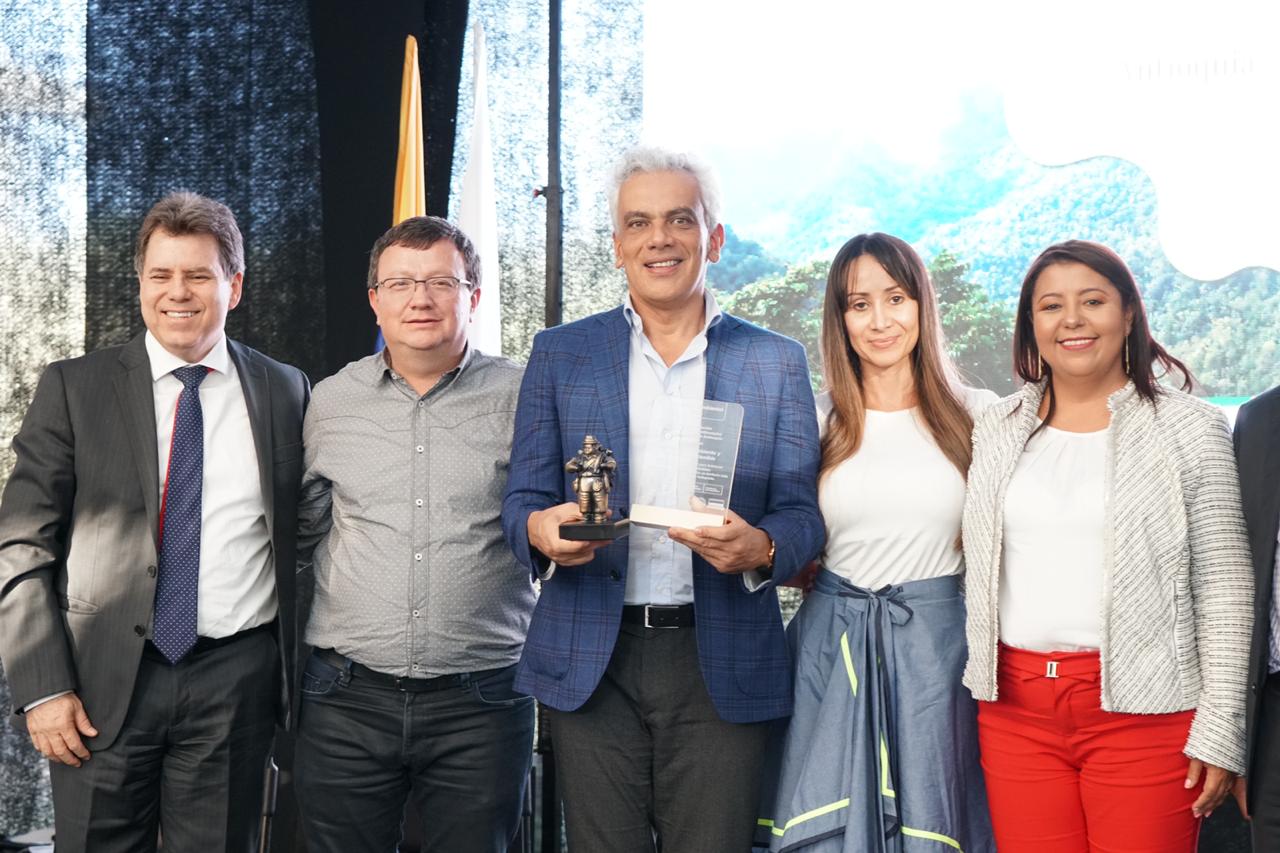 Antioquia conmemoró los 25 años del Sistema Nacional Ambiental Antioquia conmemoró los 25 años del Sistema Nacional Ambiental