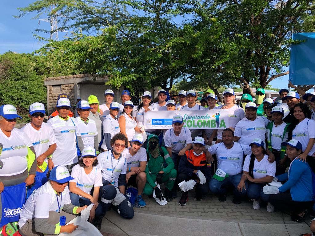 Minambiente inicia campaña “Limpiando Colombia” que impulsa jornadas de limpieza en las regiones Minambiente inicia campaña “Limpiando Colombia” que impulsa jornadas de limpieza en las regiones