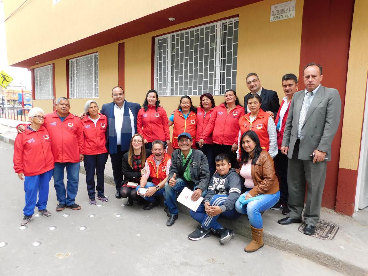 Minambiente visitó el proyecto de huertas urbanas y tiendas verdes más grande de Bogotá Minambiente visitó el proyecto de huertas urbanas y tiendas verdes más grande de Bogotá