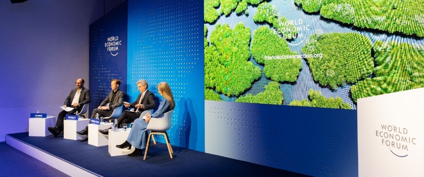 El ministro Correa expuso las ventajas del carbono azul en el Foro Económico Mundial El ministro Correa expuso las ventajas del carbono azul en el Foro Económico Mundial