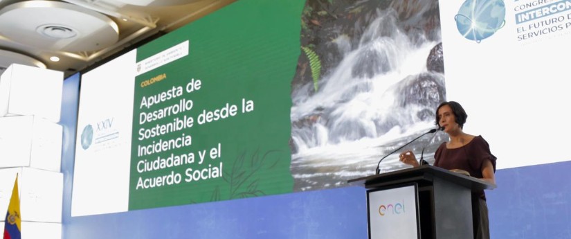 Minambiente propone descentralización energética y gobernanza comunitaria para bajar costos de los servicios públicos Minambiente propone descentralización energética y gobernanza comunitaria para bajar costos de los servicios públicos