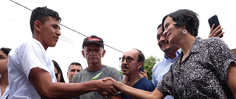 Gobierno firma primer acuerdo social para proteger las selvas y contener la deforestación en el país Gobierno firma primer acuerdo social para proteger las selvas y contener la deforestación en el país