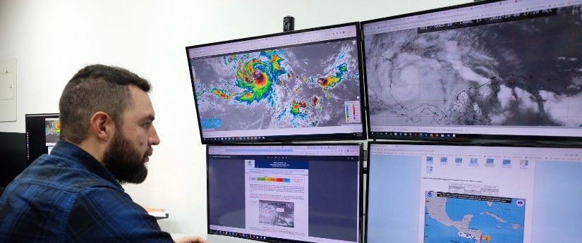 Julia es declarado huracán de categoría 1 y pasa sobre San Andrés
