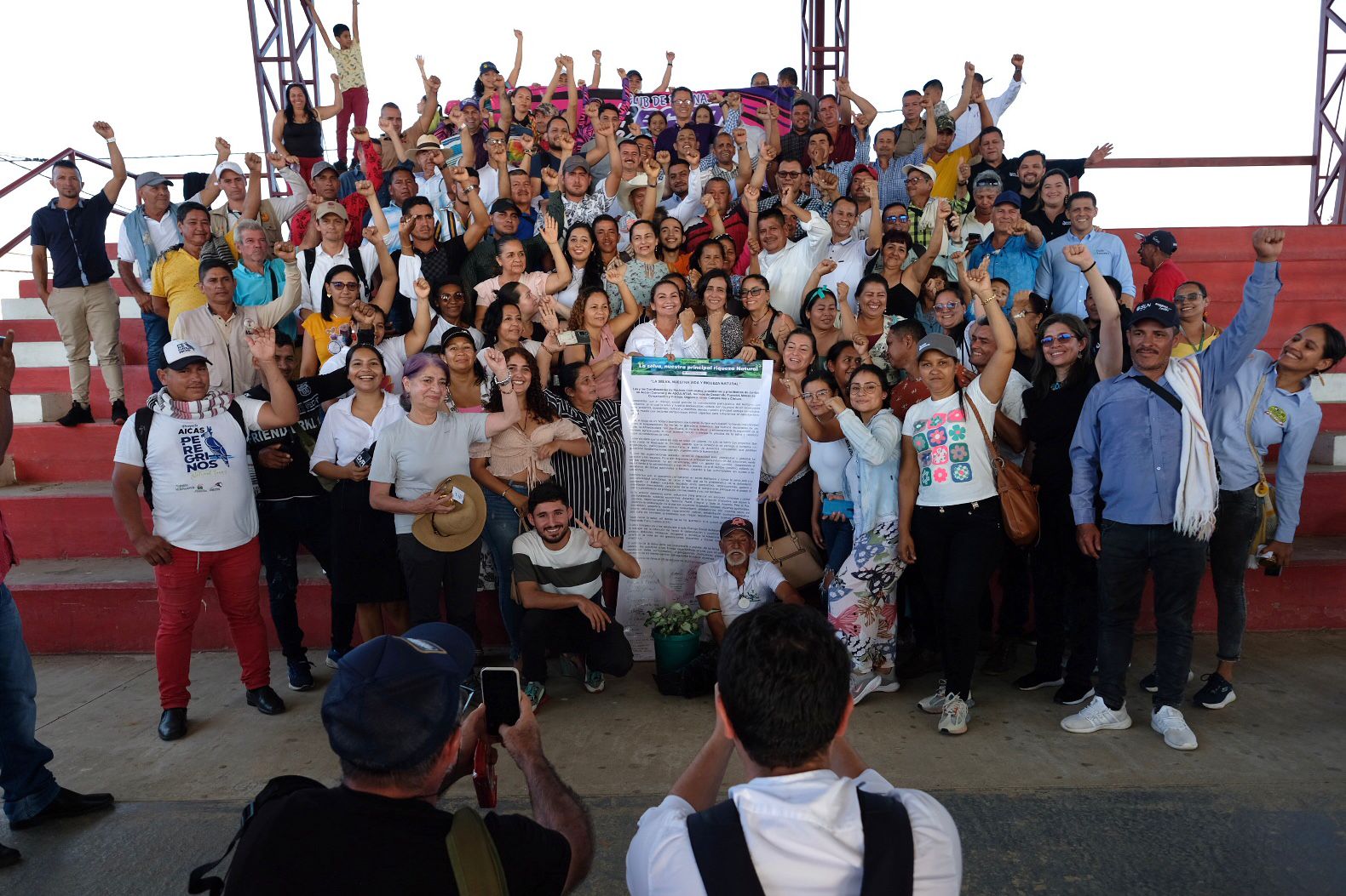 En menos de 100 días, Minambiente firma primer Acuerdo Social para contener la deforestación En menos de 100 días, Minambiente firma primer Acuerdo Social para contener la deforestación