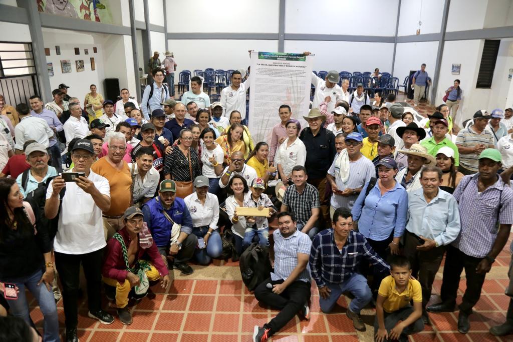 Minambiente declara la guerra a los terratenientes fantasma detrás de la deforestación Minambiente declara la guerra a los terratenientes fantasma detrás de la deforestación