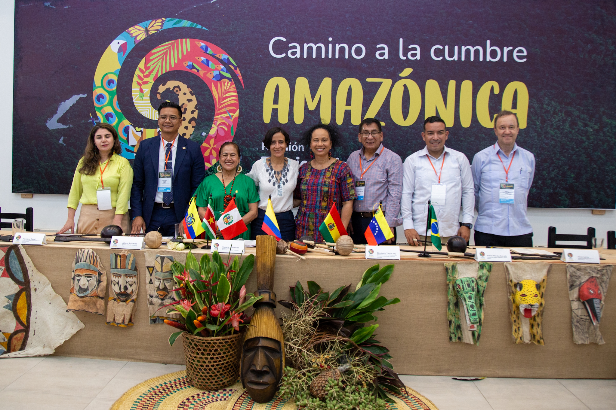 Acción para revertir el punto de no retorno en la Amazonía, llamado de los ministros de ambiente en la Cumbre de Leticia Acción para revertir el punto de no retorno en la Amazonía, llamado de los ministros de ambiente en la Cumbre de Leticia