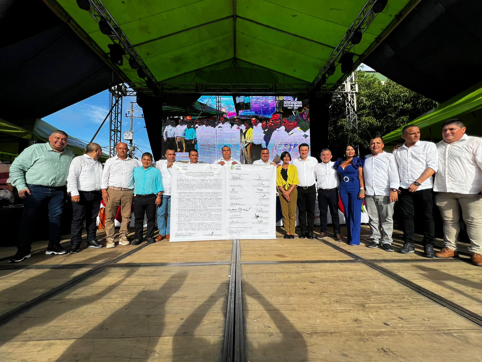 MinAmbiente firma acuerdo histórico contra la deforestación en Caquetá