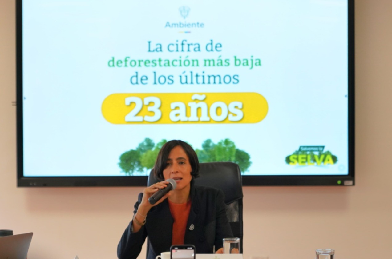 Gobierno Petro logra la mayor reducción de la deforestación en la historia de Colombia Gobierno Petro logra la mayor reducción de la deforestación en la historia de Colombia