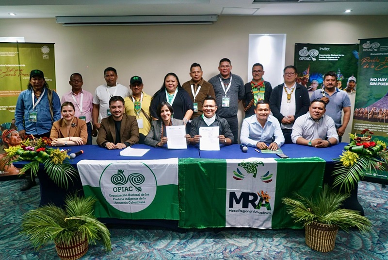 Minambiente y pueblos indígenas firman pacto por conservación de biodiversidad en la Amazonía Minambiente y pueblos indígenas firman pacto por conservación de biodiversidad en la Amazonía