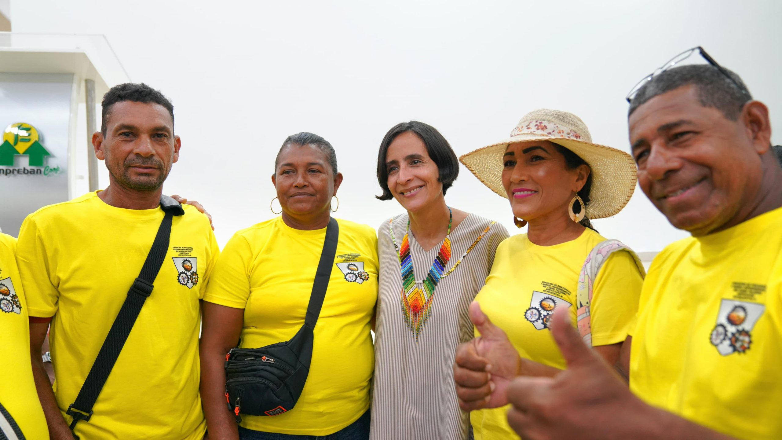 Ministra de Ambiente firma acuerdo histórico por el agua en Zona Bananera de Magdalena Ministra de Ambiente firma acuerdo histórico por el agua en Zona Bananera de Magdalena