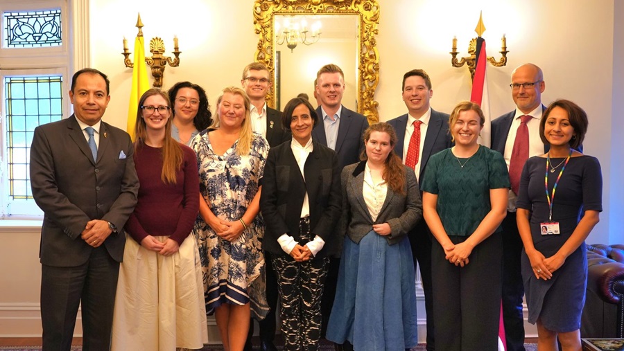 Exitosa gira de la ministra Muhamad en Londres fortalece alianzas clave para la COP16 Exitosa gira de la ministra Muhamad en Londres fortalece alianzas clave para la COP16