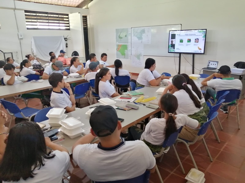 Minambiente formará a 1.000 jóvenes de la Amazonía como Gestores Comunitarios de Selva Minambiente formará a 1.000 jóvenes de la Amazonía como Gestores Comunitarios de Selva
