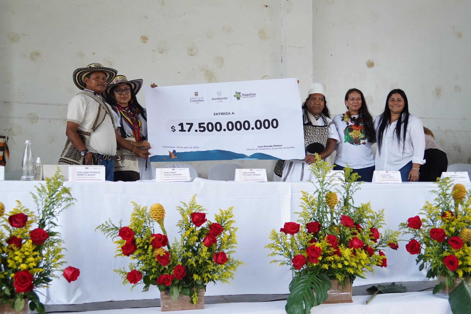 Ministra Lena Estrada anuncia $17 mil millones para restauración ecológica en territorio Arahuaco Ministra Lena Estrada anuncia $17 mil millones para restauración ecológica en territorio Arahuaco