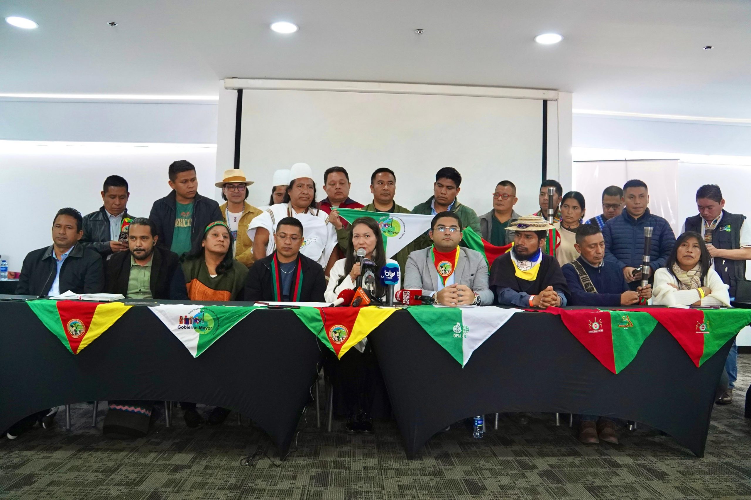 Minambiente y Pueblos Indígenas convocan a un Pacto por la Vida para la Protección de la Amazonía