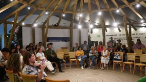 El pabellón Colombia en la COP16 se convirtió en un escenario de intercambio cultural y científico, resaltando la riqueza natural y la voz de las comunidades.