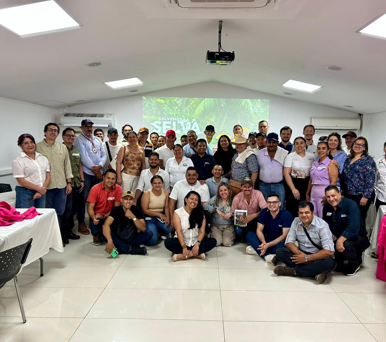 Minambiente intensifica acciones para frenar la deforestación en la Amazonía con las comunidades