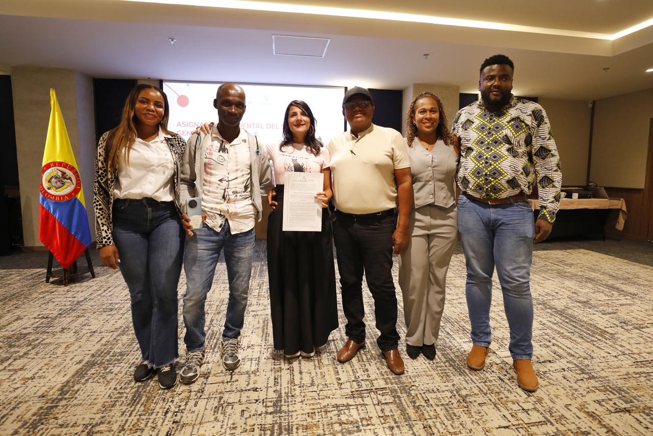 Minambiente entrega proyectos de regalías por medio billón de pesos para conservar áreas estratégicas 