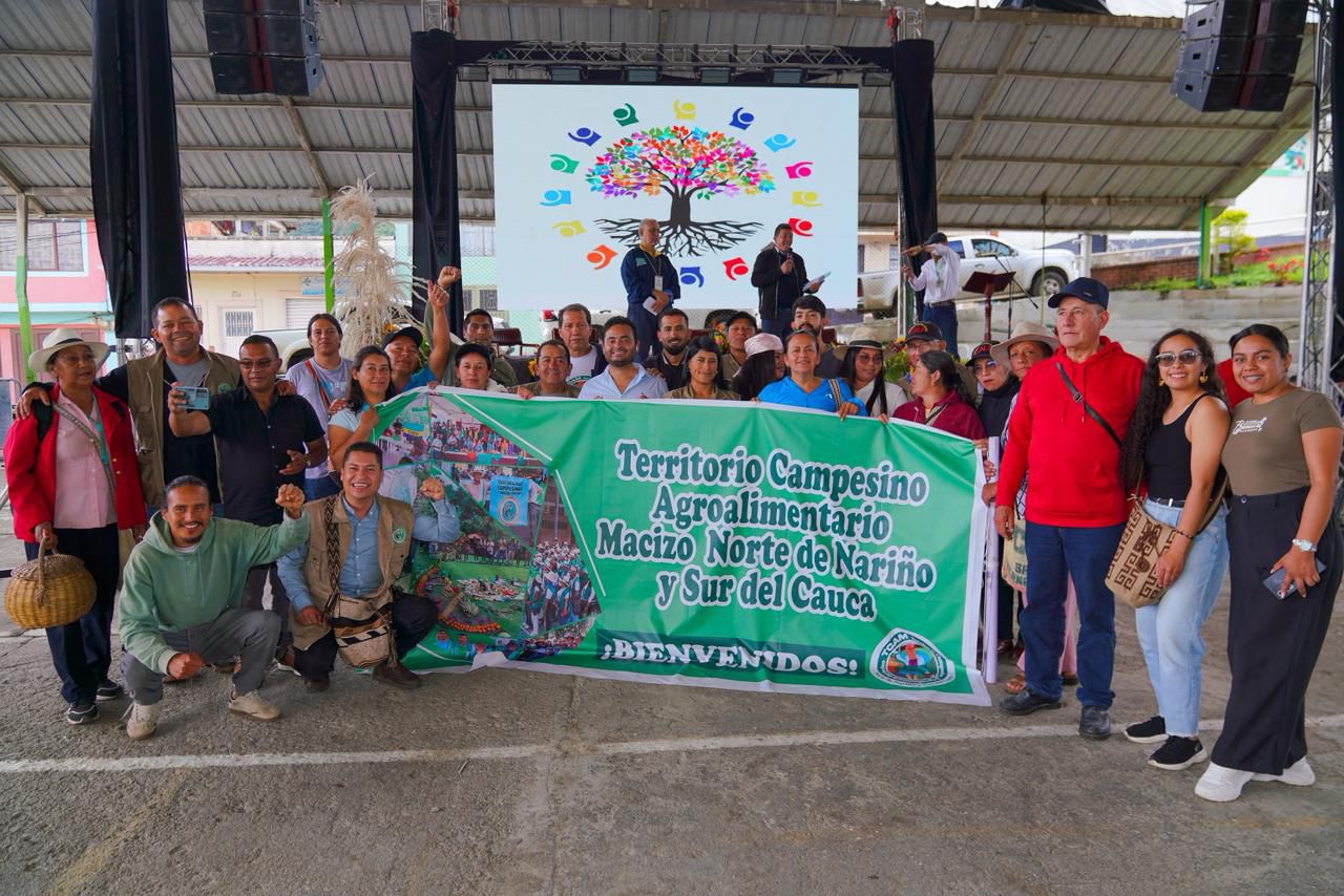 Gobierno y comunidades firman pacto para proteger el Macizo Colombiano y ordenar el territorio alrededor del agua