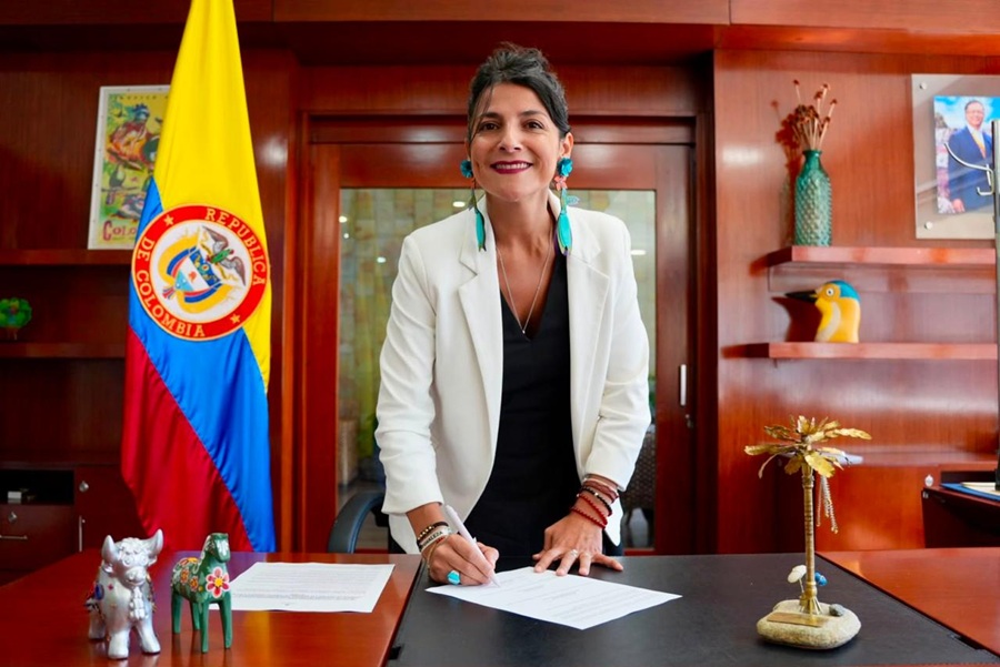 Colombia da un paso clave hacia la energía geotérmica con acuerdo estratégico con Islandia